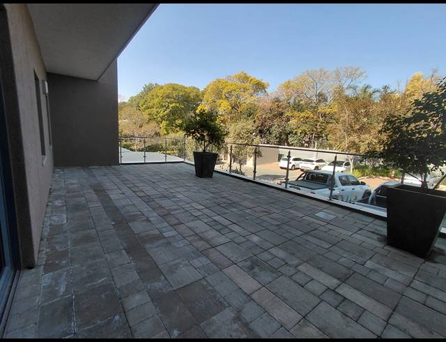 249M² OFFICE TO LET IN BRYANSTON